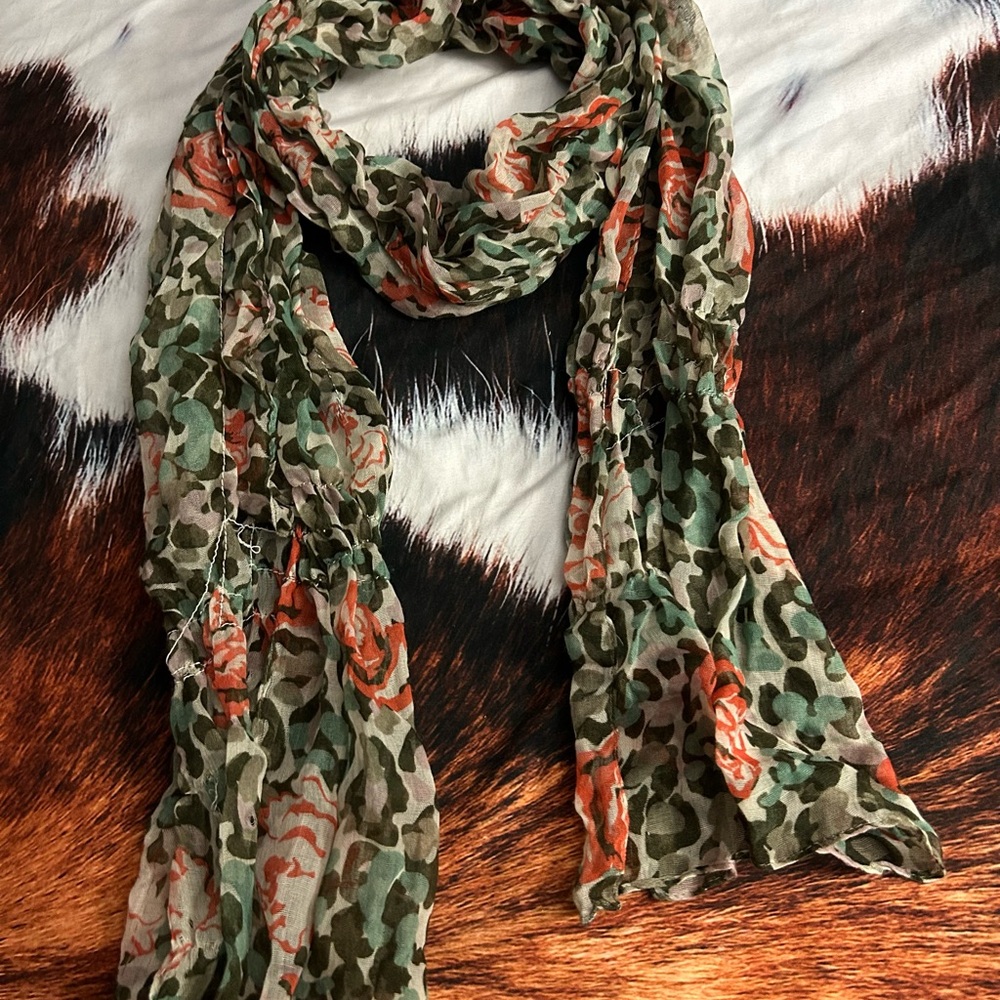 Camouflage Patterned Scarf
